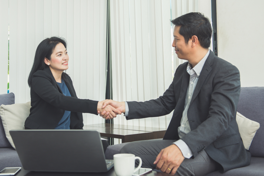 Ai là người ký hợp đồng kinh tế trong doanh nghiệp? Giải đáp